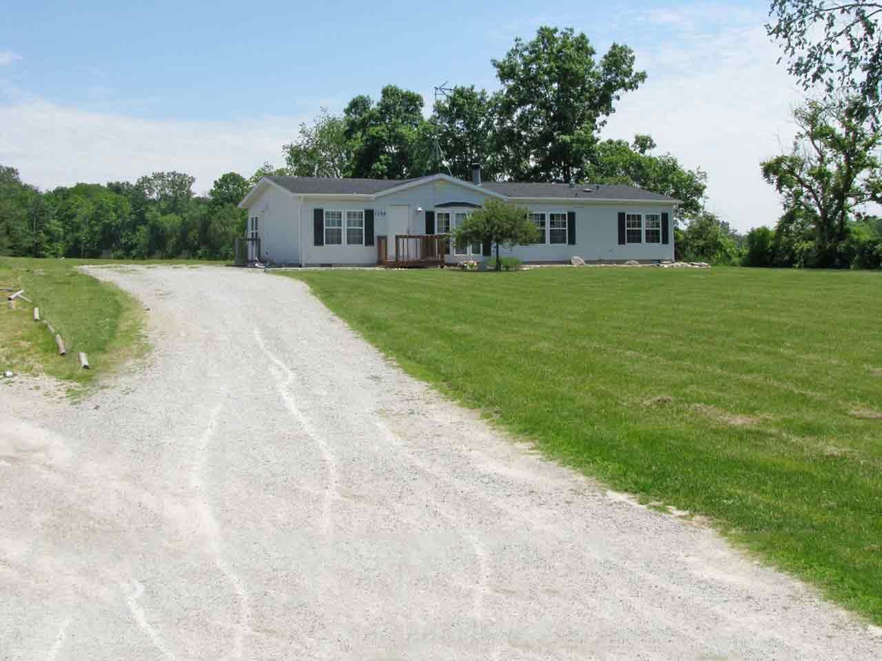 1770 N 350 E, Angola, IN 46703 photo 1