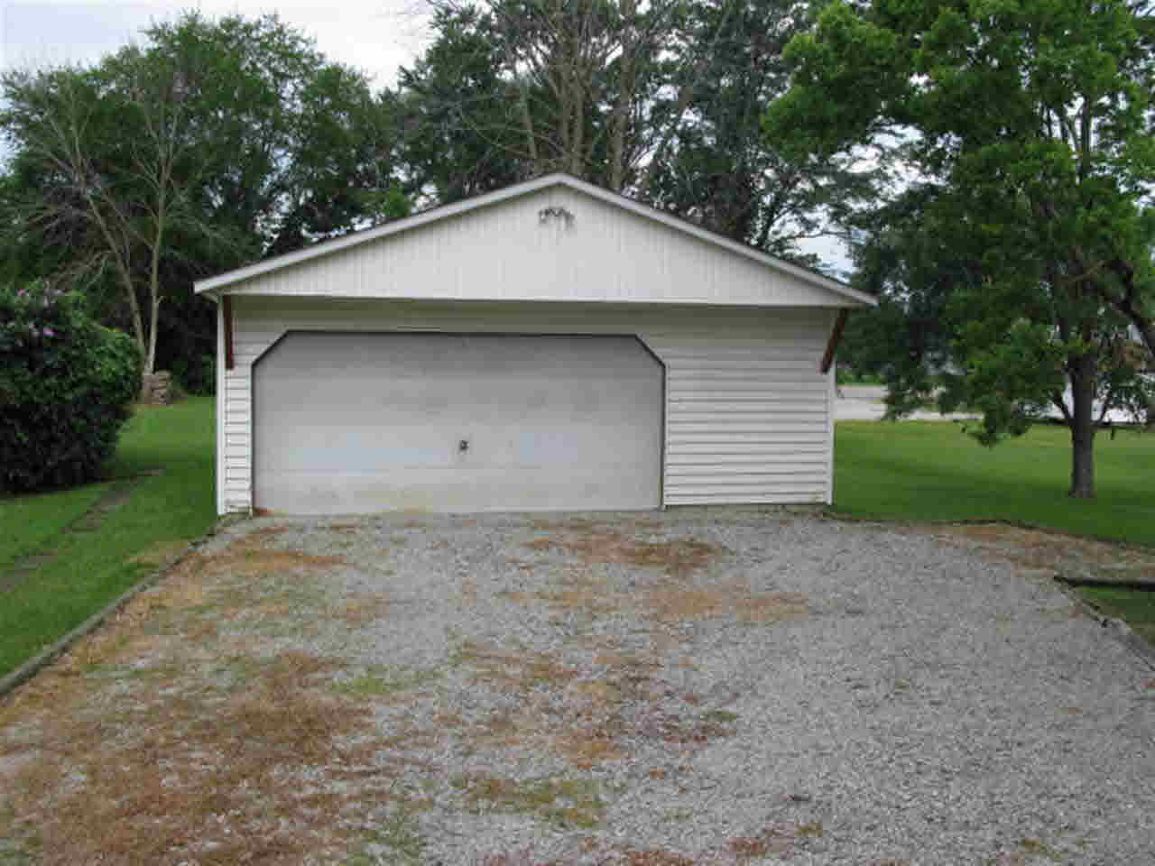 6874 Front St, Spencerville, IN 46788 photo 4