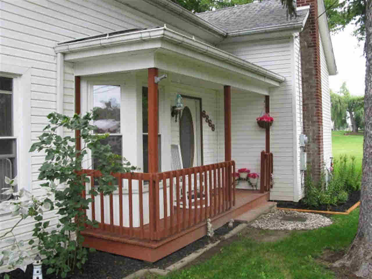 6874 Front St, Spencerville, IN 46788 photo 2
