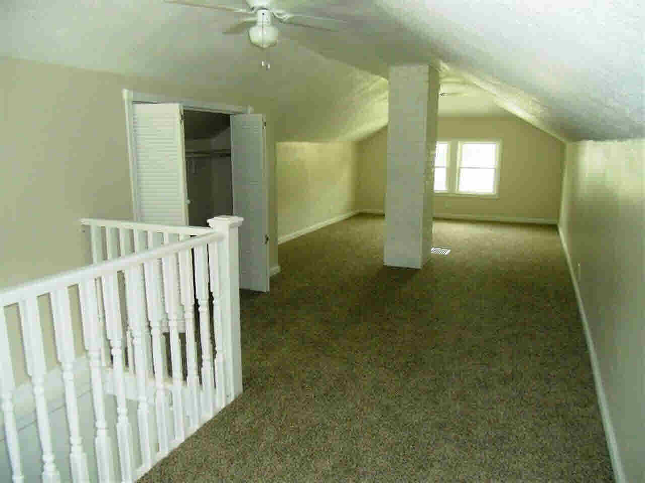 1501 S Main St, Kendallville, IN 46755 photo 17