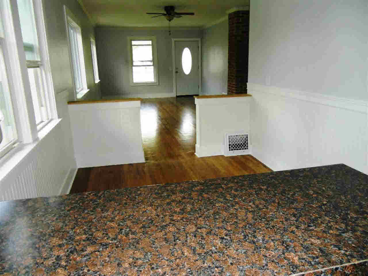 1501 S Main St, Kendallville, IN 46755 photo 9