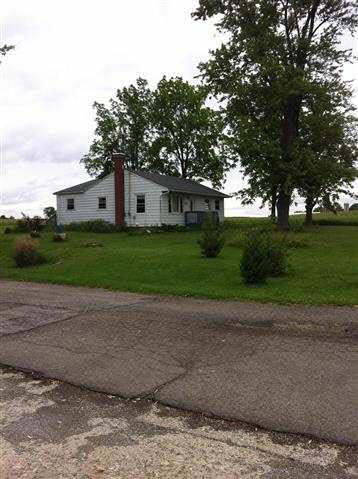 2754 State Road 327, Corunna, IN 46730 photo 4