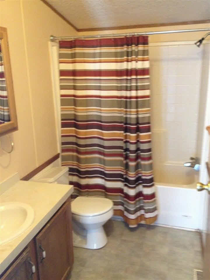 1035 S Beacon Rd, Kendallville, IN 46755 photo 15