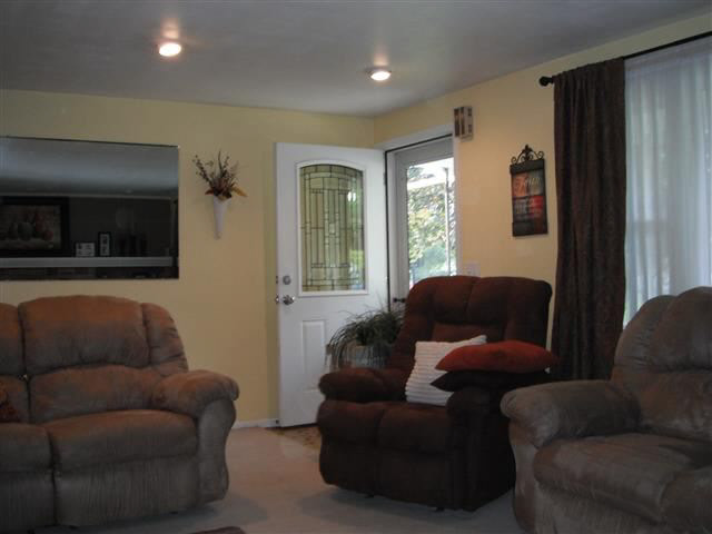 6421 Midfield Dr, Fort Wayne, IN 46835 photo 2