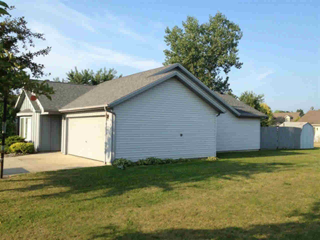 205 Knoll Ridge Blvd, Kendallville, IN 46755 photo 2