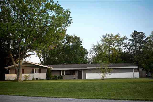 6716 Garland Dr, Fort Wayne, IN 46835 photo 1