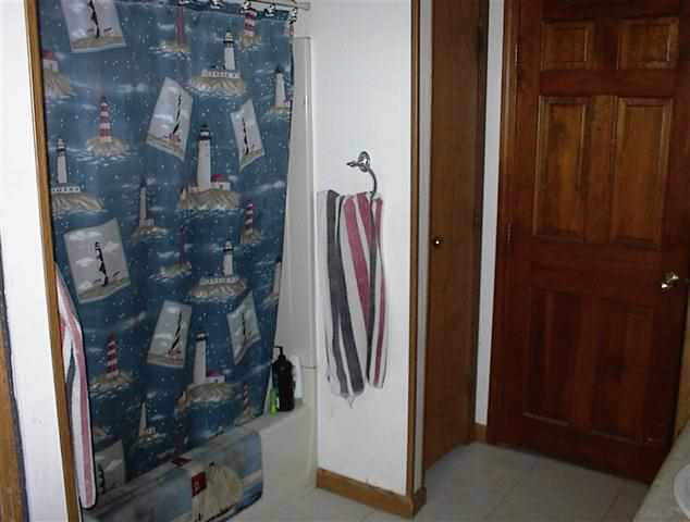 8673 E Circle Dr, Kendallville, IN 46755 photo 14