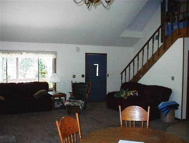 8673 E Circle Dr, Kendallville, IN 46755 photo 9