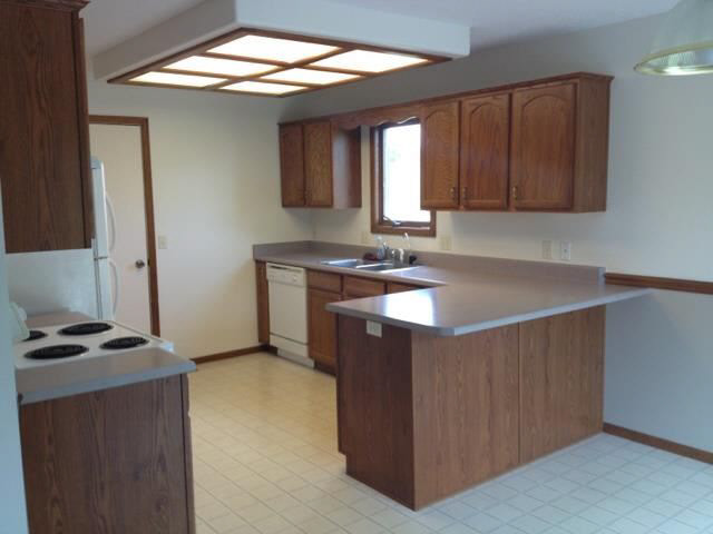 423 Old Bog Rd, Avilla, IN 46710 photo 9