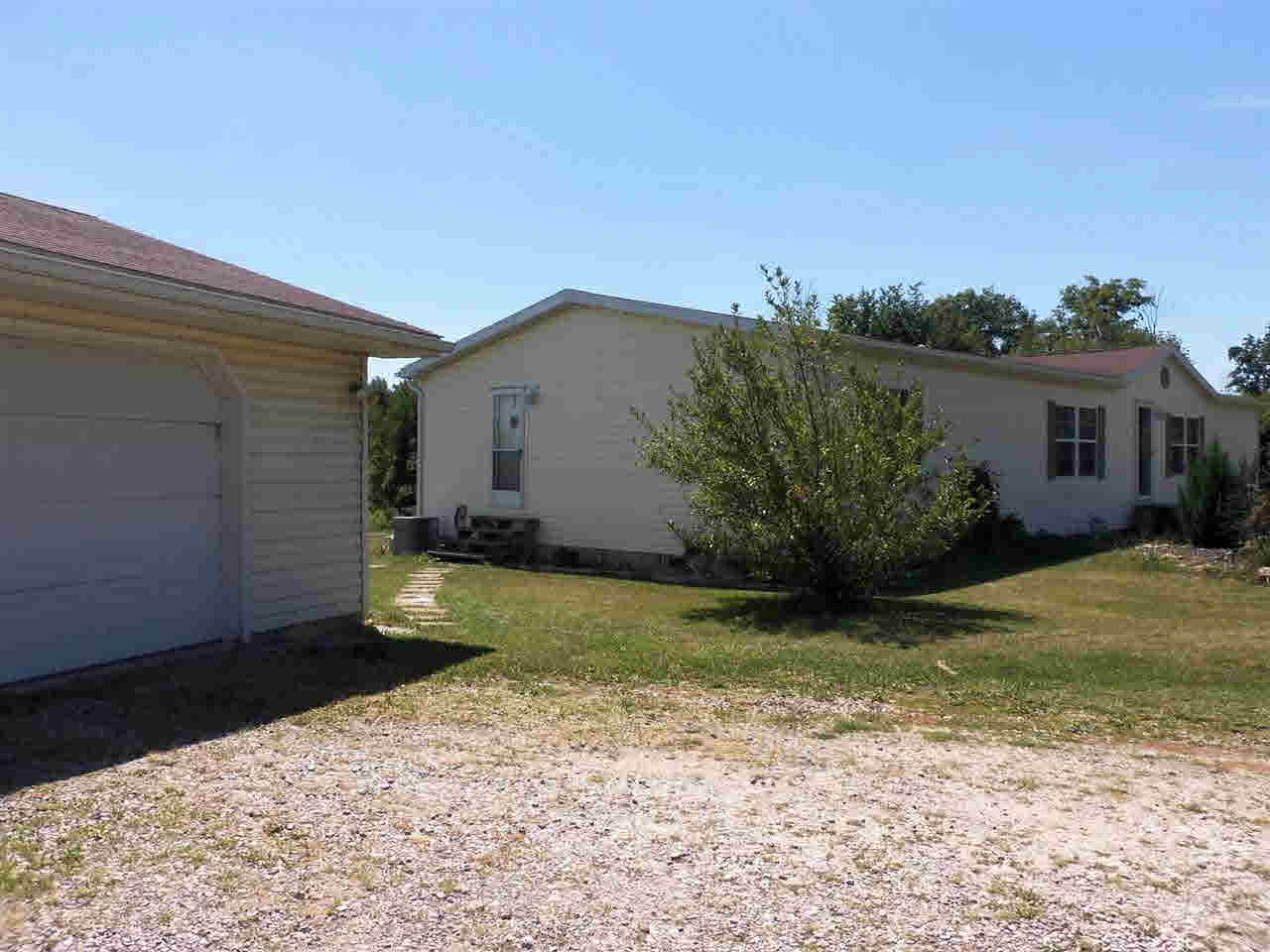 3943 County Road 61, Butler, IN 46721 photo 24