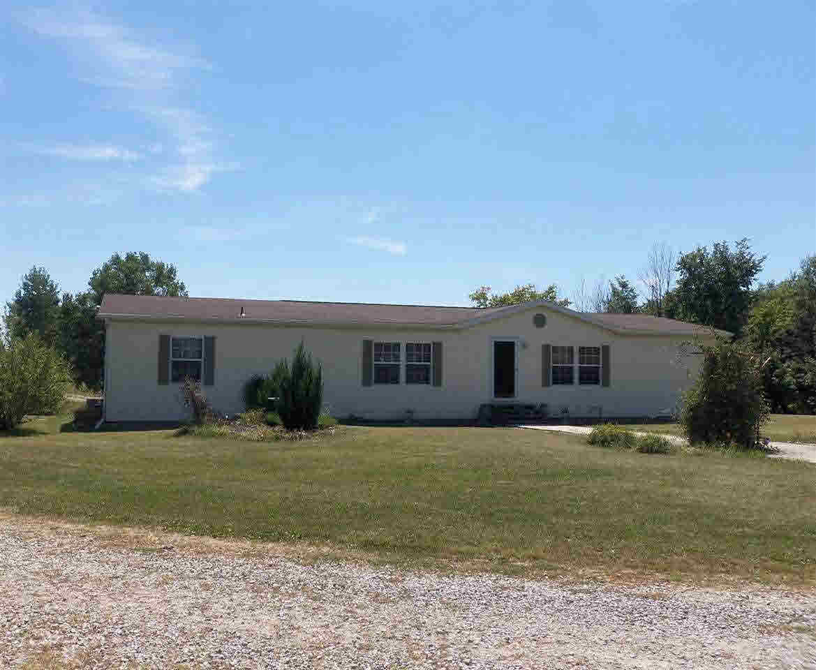 3943 County Road 61, Butler, IN 46721 photo 1