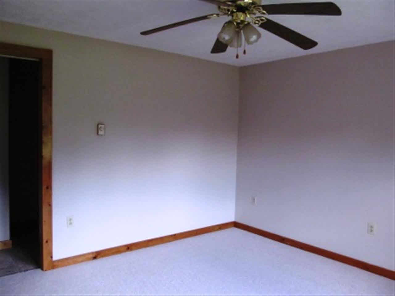 330 N Long Lake Rd, Albion, IN 46701 photo 9