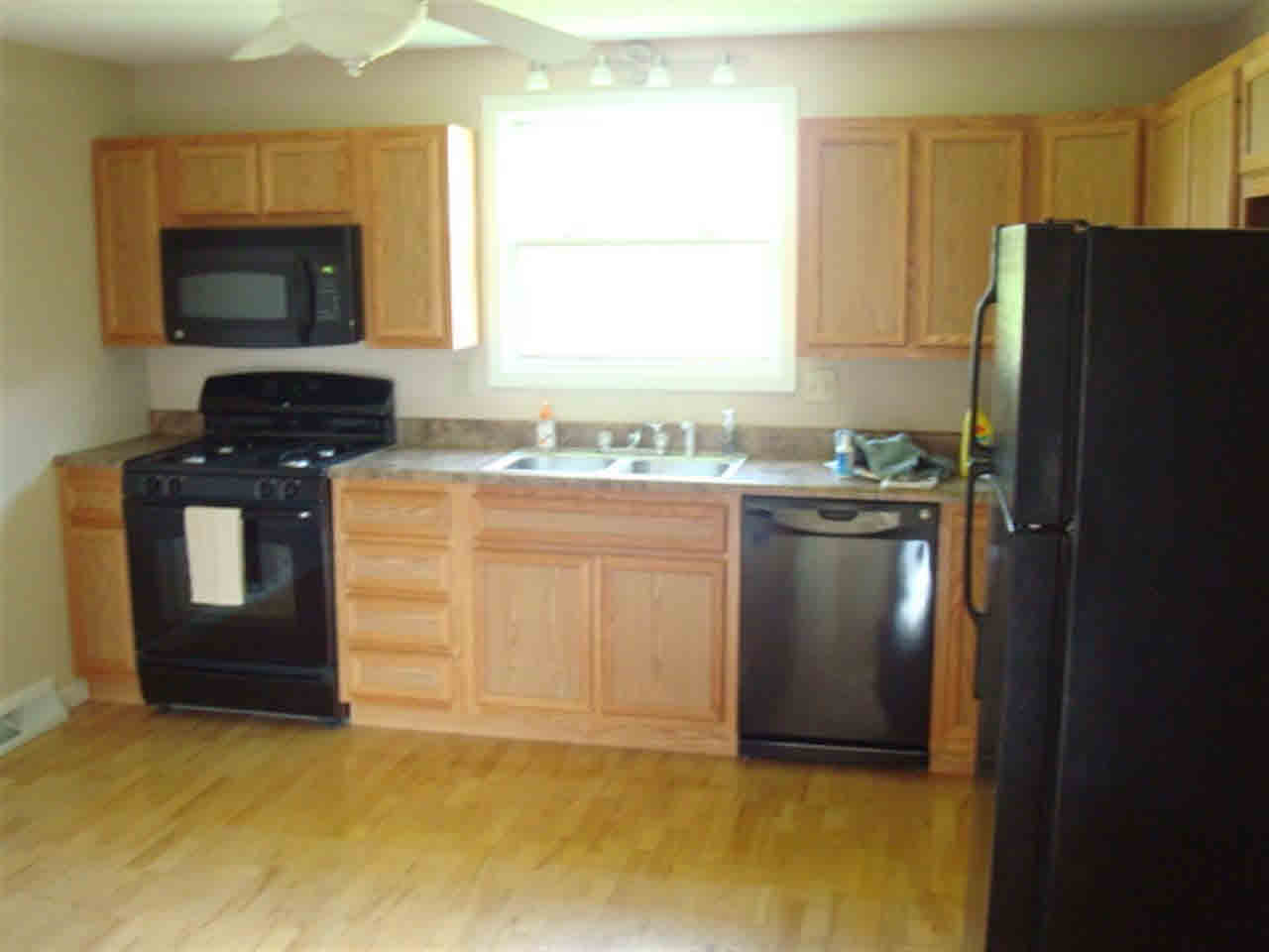 2205 S Lima Rd, Kendallville, IN 46755 photo 2