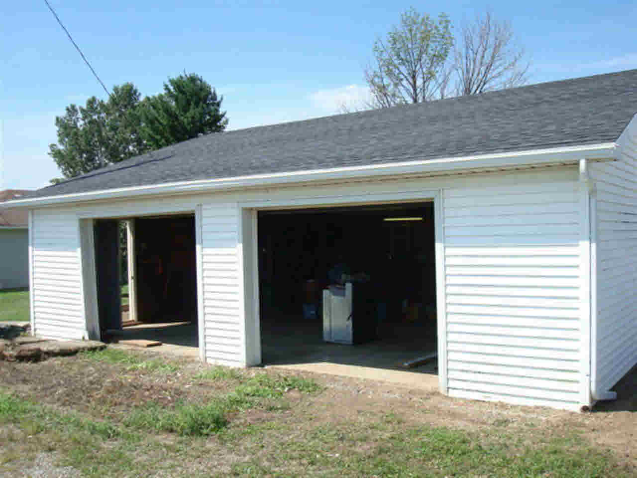 2205 S Lima Rd, Kendallville, IN 46755 photo 3