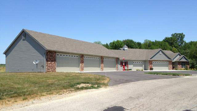 1417 Grace Rd, Kendallville, IN 46755 photo 5