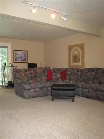 713 Brentwood Cir, Auburn, IN 46706 photo 5