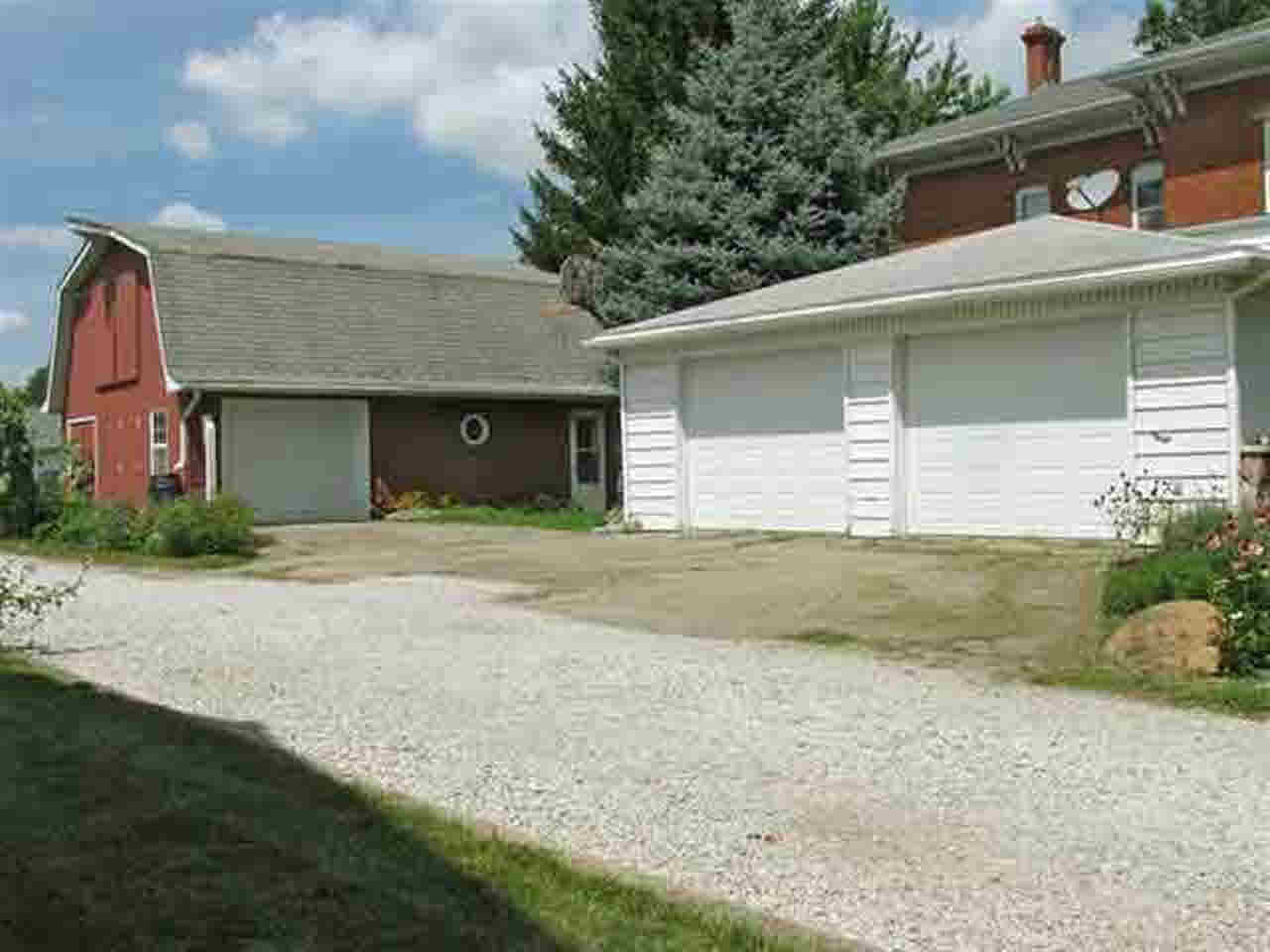 4905 S 150 W, Pleasant Lake, IN 46779 photo 2