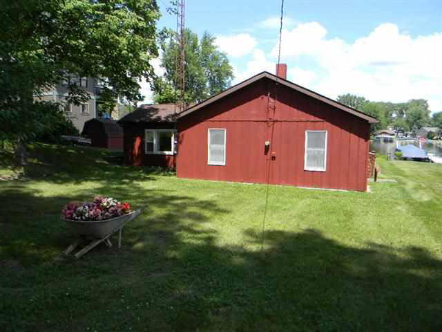 685 E 680 S Westler Lk, Wolcottville, IN 46795 photo 9