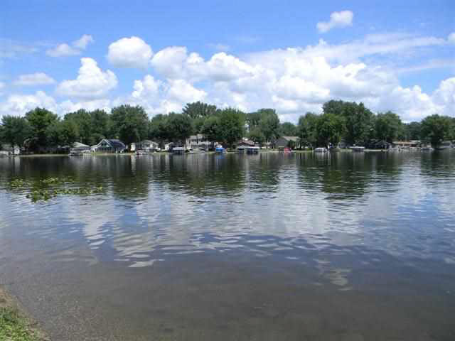 685 E 680 S Westler Lk, Wolcottville, IN 46795 photo 2
