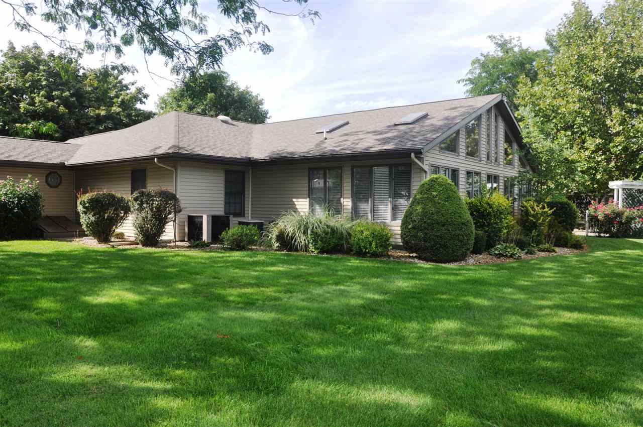 195 S Morton St, Shipshewana, IN 46565 photo 5