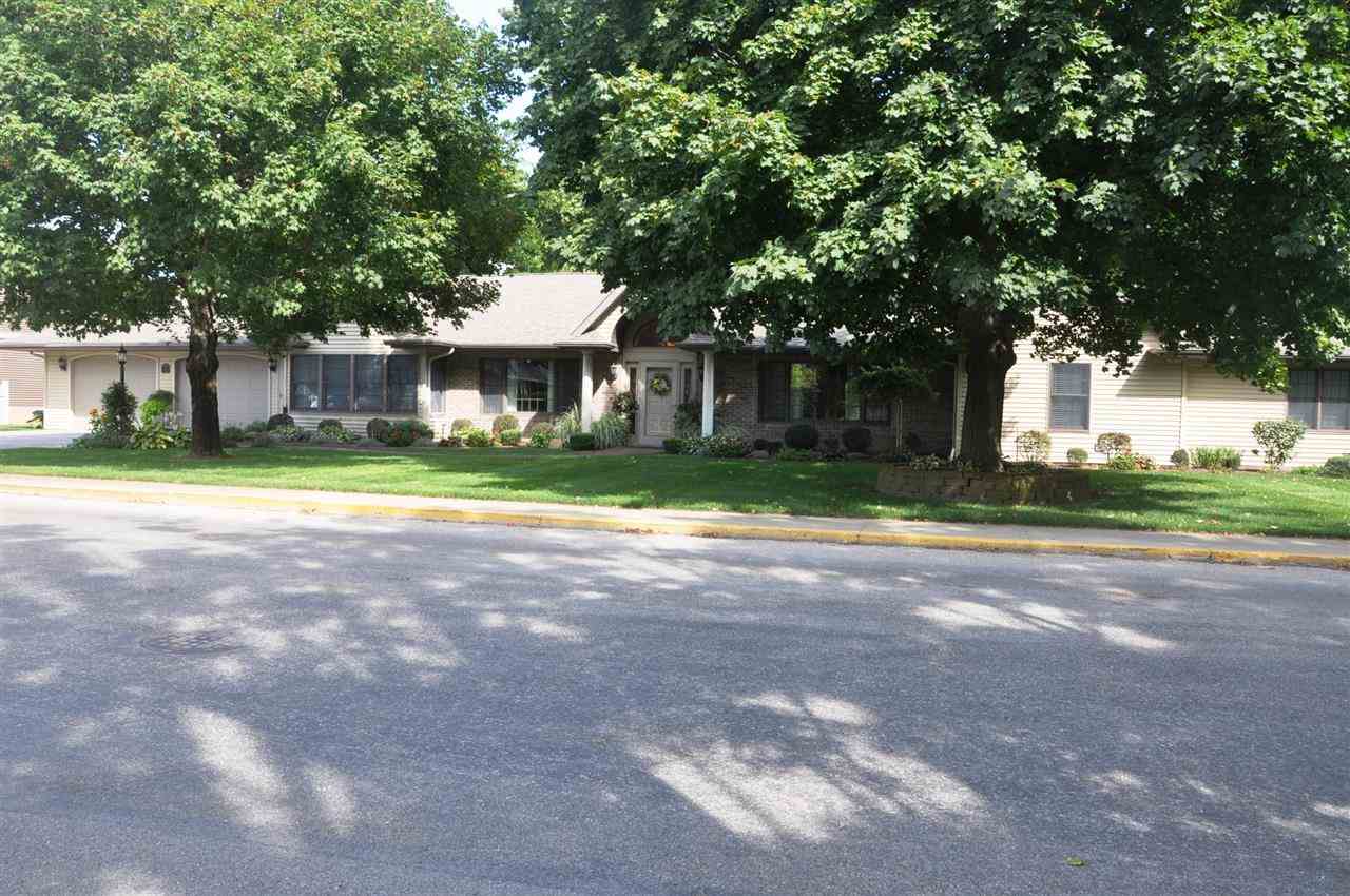 195 S Morton St, Shipshewana, IN 46565 photo 2