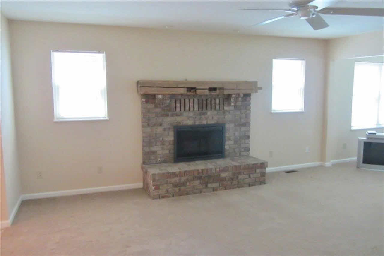 9325 E 490 S, Wolcottville, IN 46795 photo 5