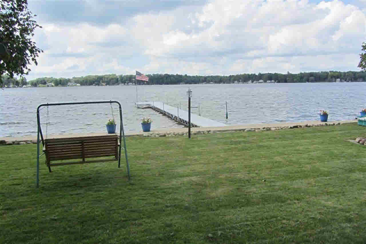 9325 E 490 S, Wolcottville, IN 46795 photo 3