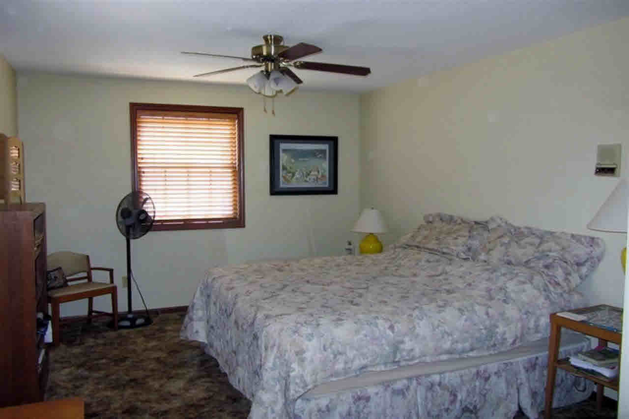 730 S Clear Lake Dr, Fremont, IN 46737 photo 13