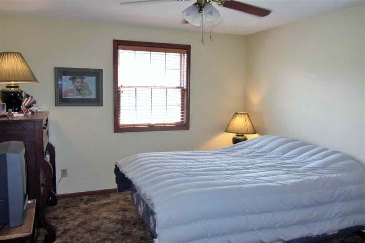 730 S Clear Lake Dr, Fremont, IN 46737 photo 12