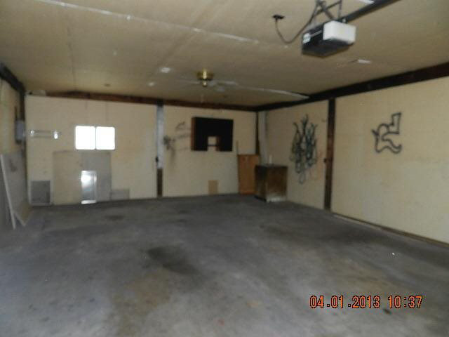 1218 Pearl St, Rochester, IN 46975 photo 4