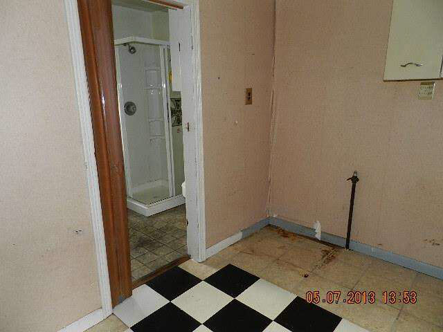 1218 Pearl St, Rochester, IN 46975 photo 2