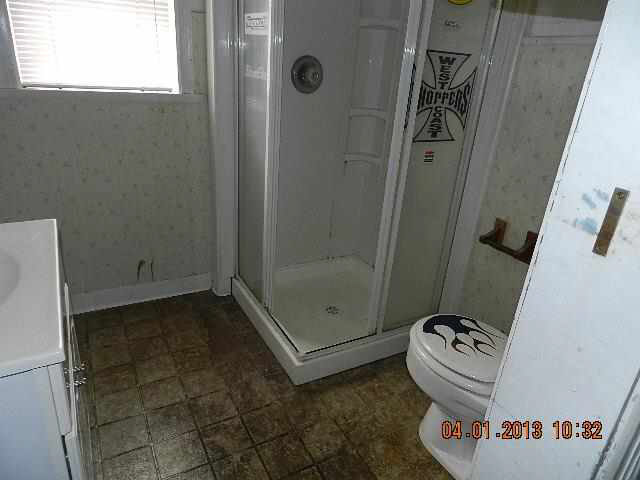 1218 Pearl St, Rochester, IN 46975 photo 3