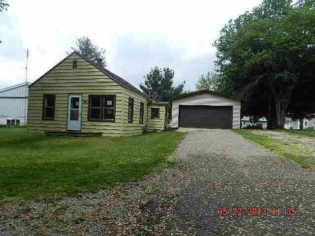 1218 Pearl St, Rochester, IN 46975 photo 1