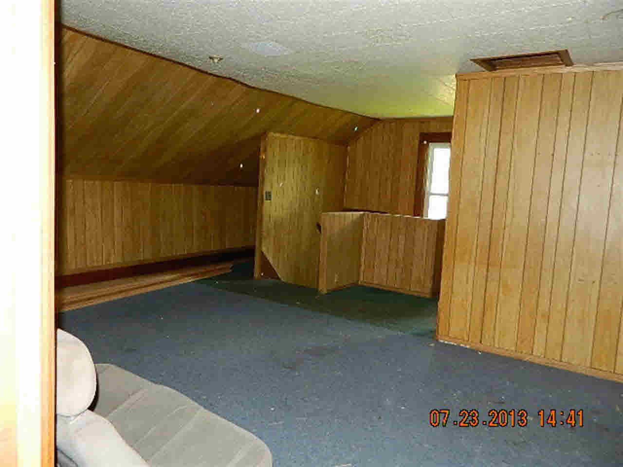 204 W Prairie St, Leesburg, IN 46538 photo 10