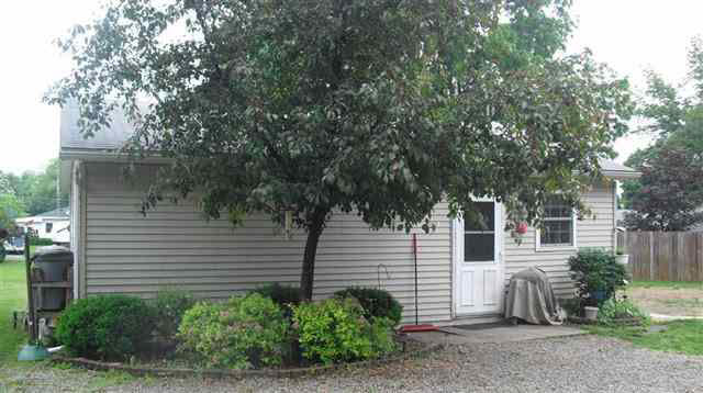 320 E Huntington St, North Webster, IN 46555 photo 1