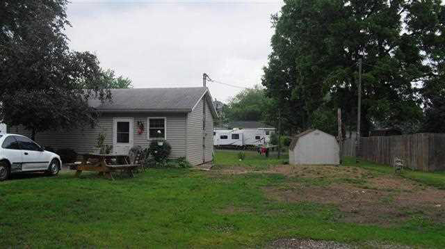 320 E Huntington St, North Webster, IN 46555 photo 4