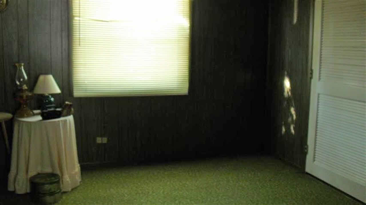 301 W High St, Syracuse, IN 46567 photo 4