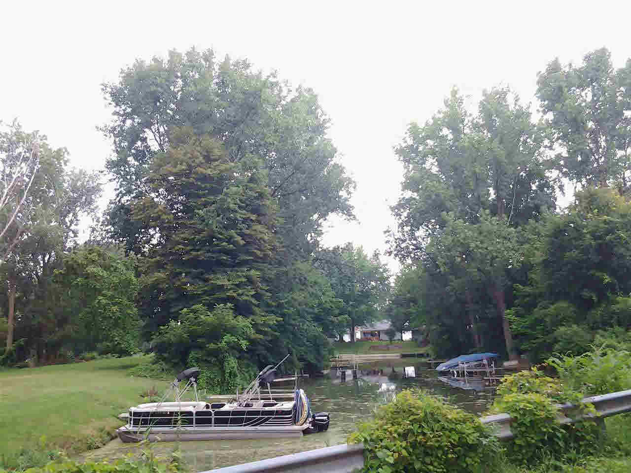 11480 N Enchanted Forest Ln, Cromwell, IN 46732 photo 6