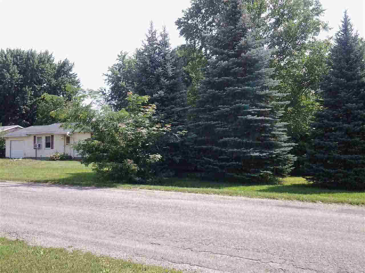 11480 N Enchanted Forest Ln, Cromwell, IN 46732 photo 2