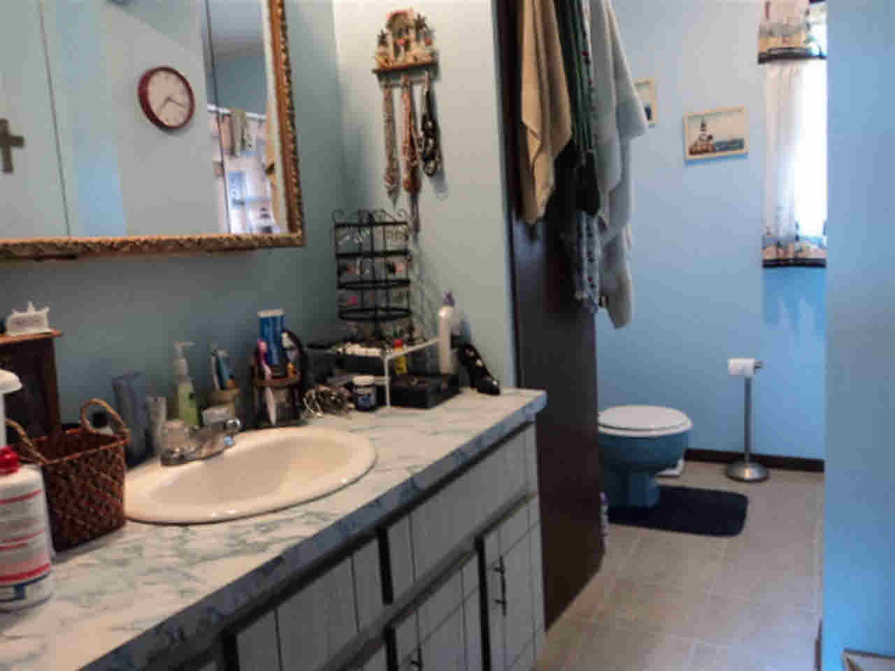 6327 N 300 E, Leesburg, IN 46538 photo 11