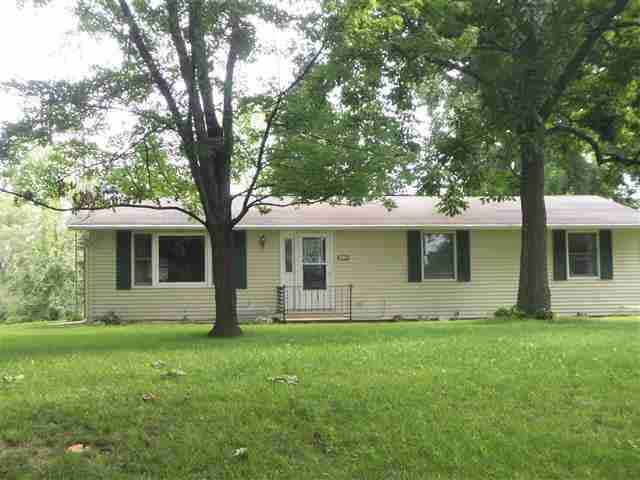 4338 N Sullivan Rd, Leesburg, IN 46538 photo 1