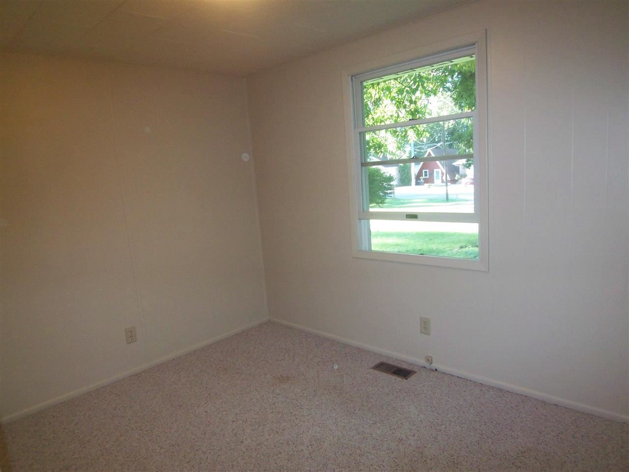 4338 N Sullivan Rd, Leesburg, IN 46538 photo 14