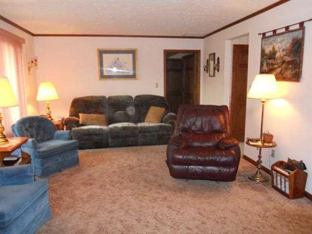 11717 W 450 N, Cromwell, IN 46732 photo 4