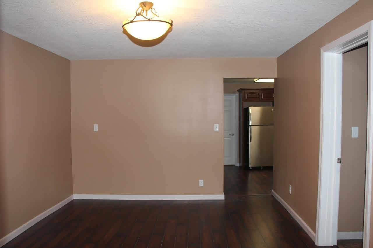 428 W Pike St, Warsaw, IN 46580 photo 18