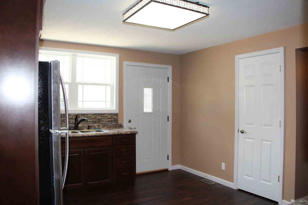 428 W Pike St, Warsaw, IN 46580 photo 10