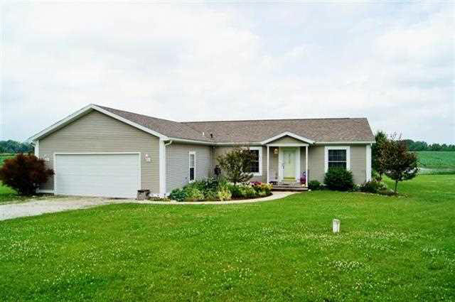 4328 W 200 S, Warsaw, IN 46580 photo 1