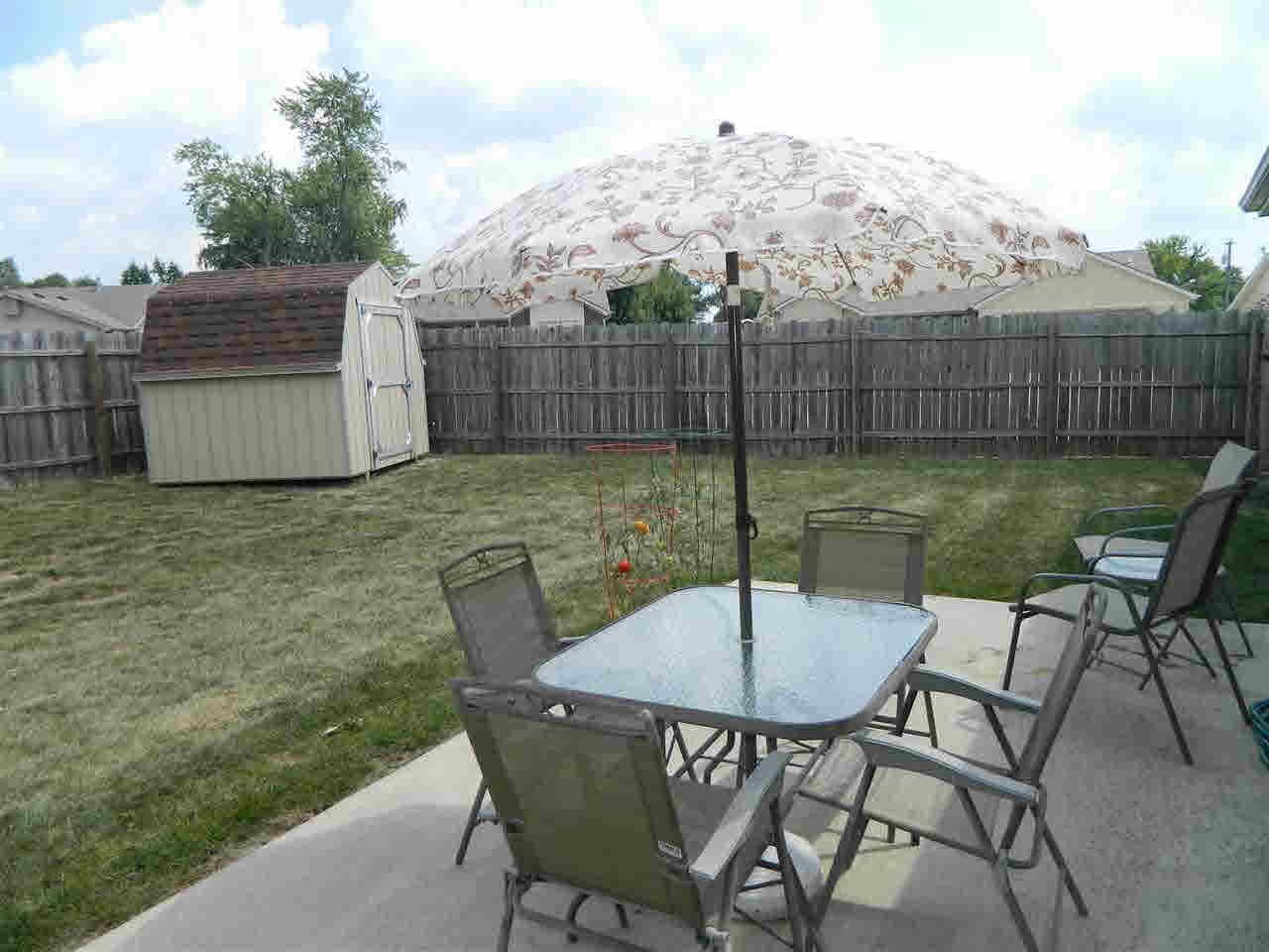 3749 Shawnee Dr, Warsaw, IN 46582 photo 9