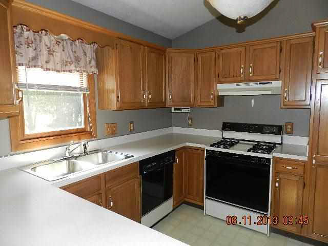 374 N Lincoln Park, Warsaw, IN 46582 photo 11