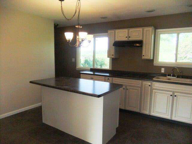 2448 S Packerton Rd, Warsaw, IN 46580 photo 5
