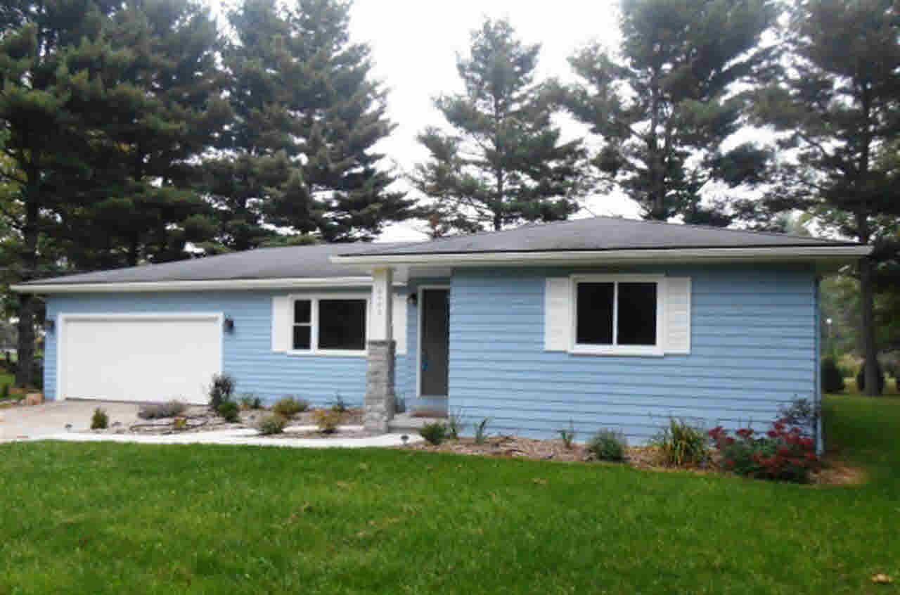 2448 S Packerton Rd, Warsaw, IN 46580 photo 1
